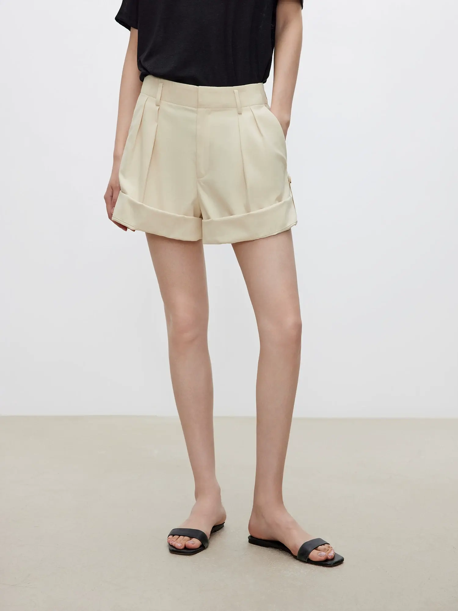 Women’s Two-Way Cuff Micro-A Shorts