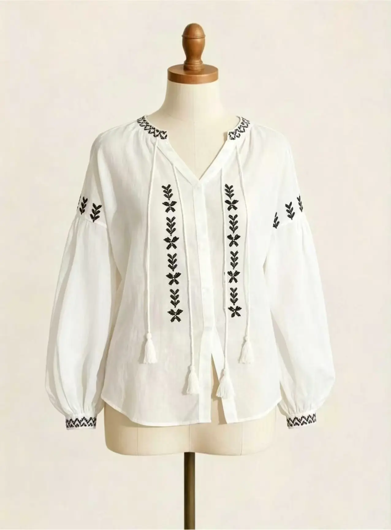 Women’s Vintage Butterfly Embroidered Fringe Tie Ramie Blouse